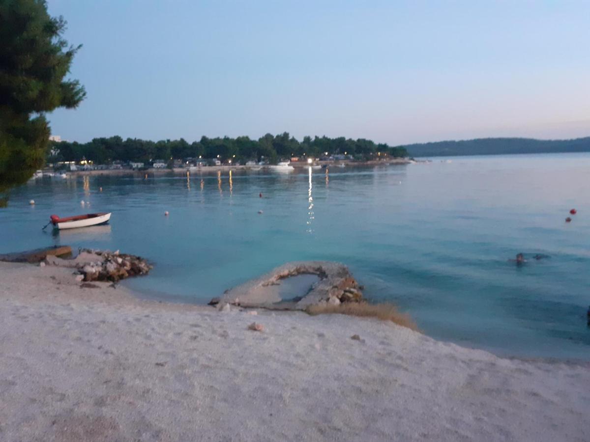 Apartman Antonio Trogir Bagian luar foto