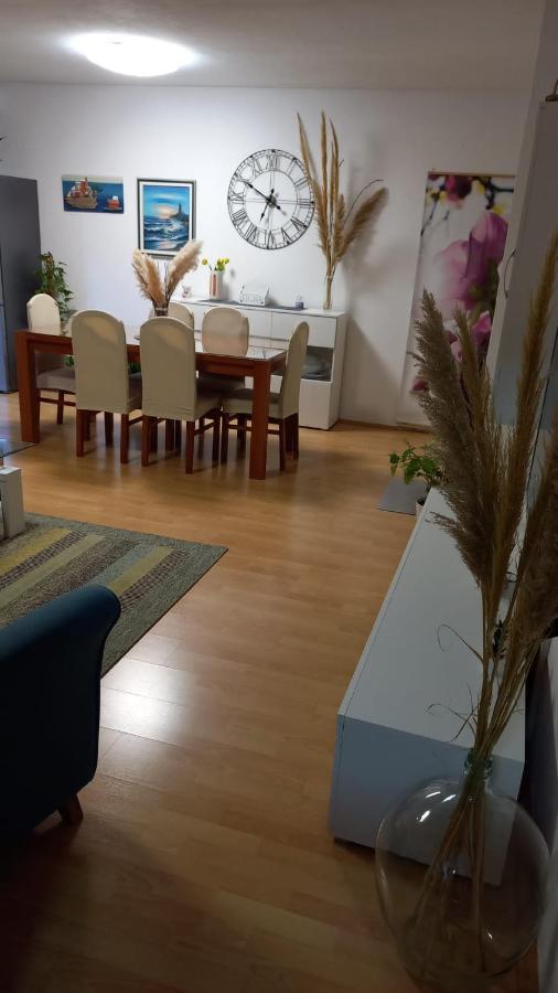Apartman Antonio Trogir Bagian luar foto